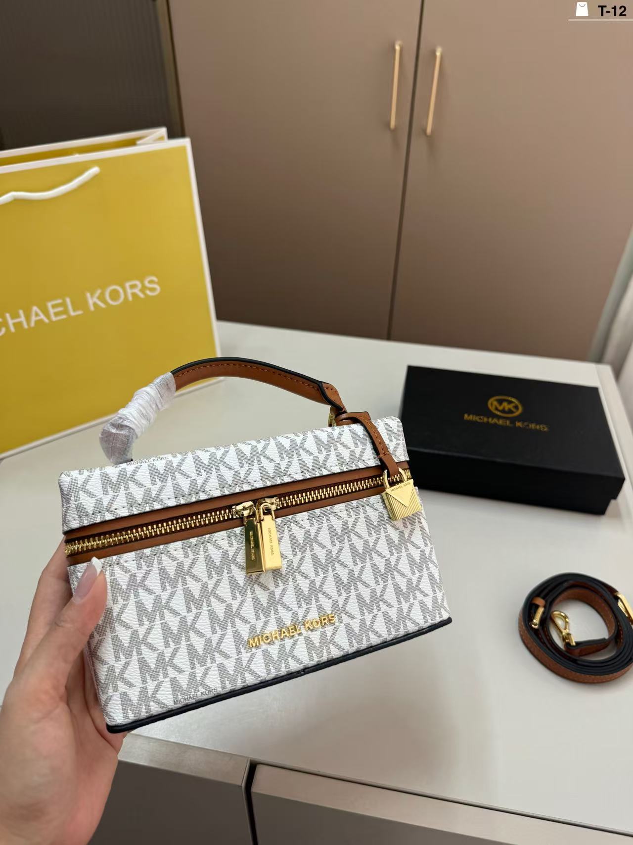 Borsa a Tracolla Michael Kors  - Women'S Tote Bags Michael Kors recensione e prezzo