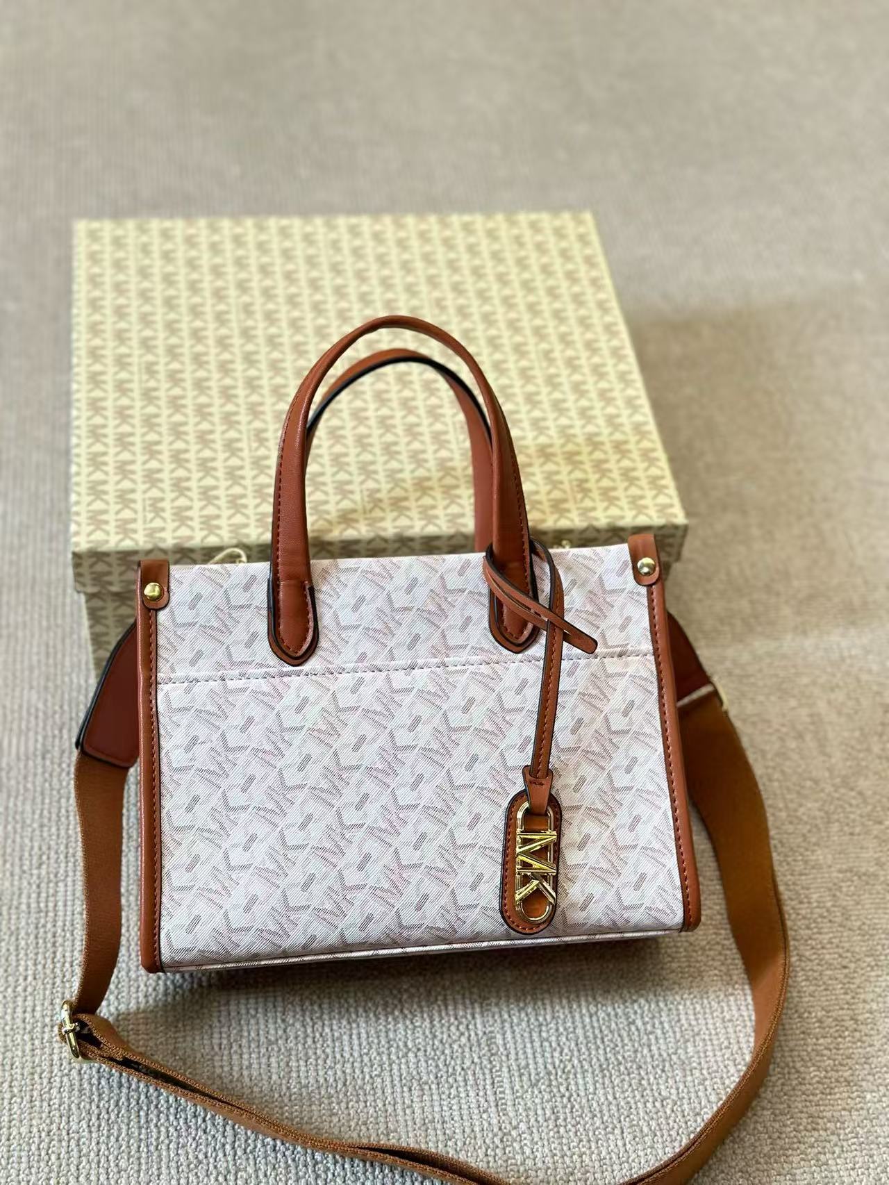 Nuovissima Borsa Tote Michael  - Women'S Tote Bags Michael Kors recensione e prezzo