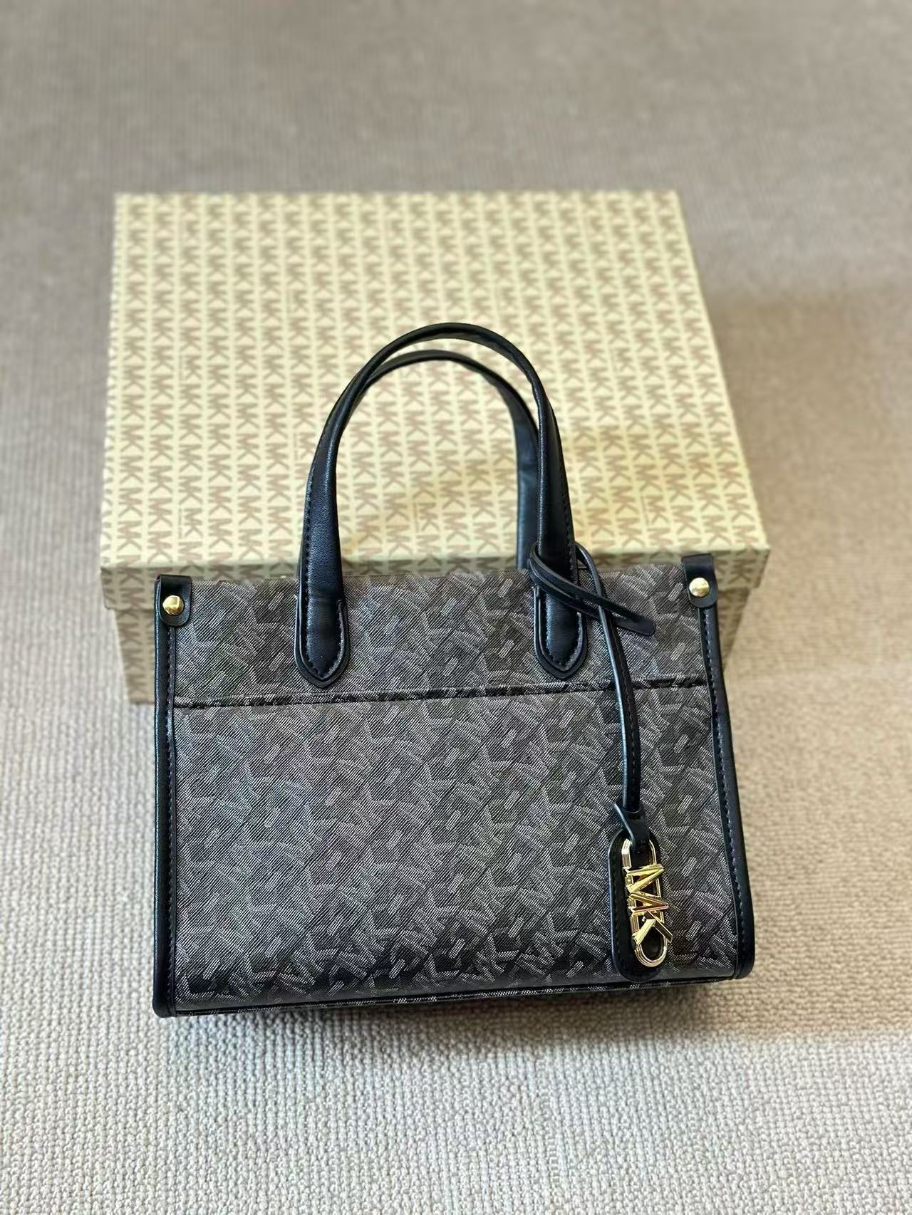 Nuovissima Borsa Tote Michael  - Women'S Tote Bags Michael Kors recensione e prezzo