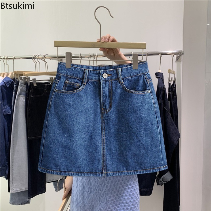 Nuova Gonna Corta in Denim Est - Women Bags 2026 recensione e prezzo