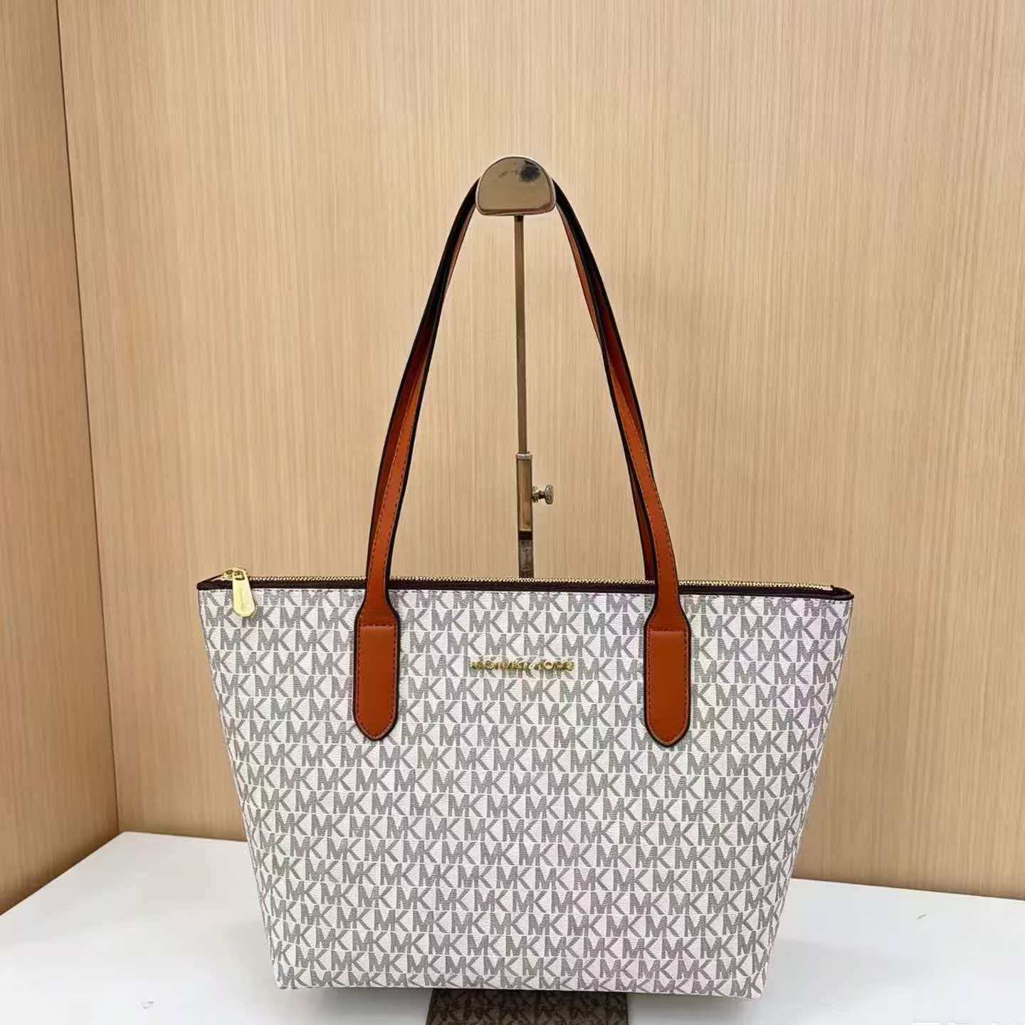 Borsa a Tracolla Michael Kors  - Women'S Tote Bags Michael Kors recensione e prezzo