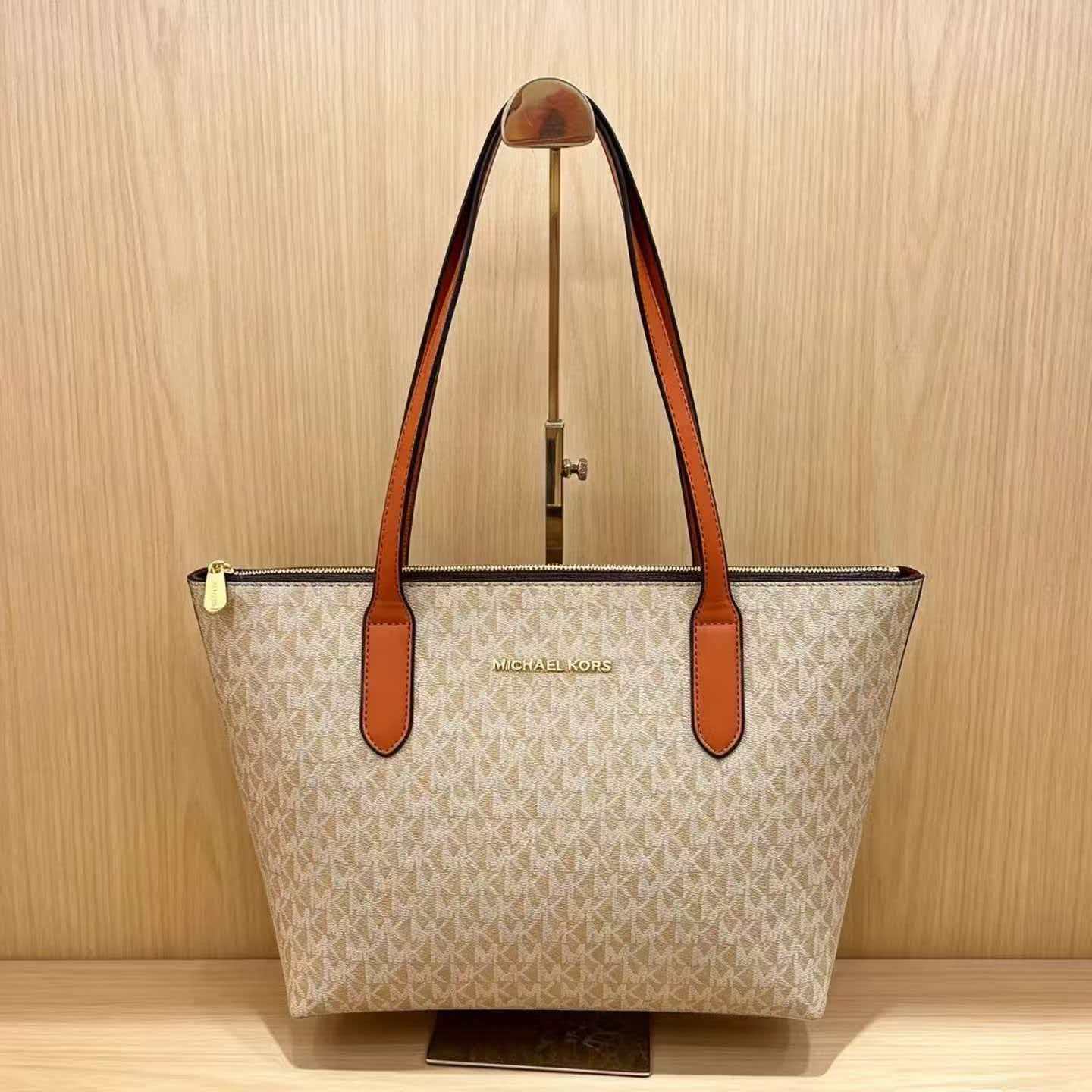 Borsa a Tracolla Michael Kors  - Women'S Tote Bags Michael Kors recensione e prezzo